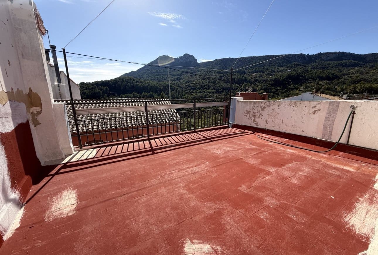 4 bedroom Townhouse for sale in Vall de Laguart - € 130,000 (Ref: 10163440)
