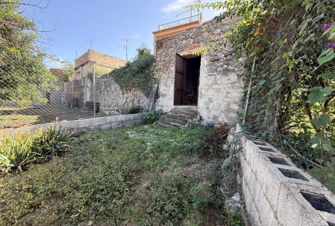 4 bedroom Townhouse for sale in Vall de Laguart - € 130,000 (Ref: 10163440)