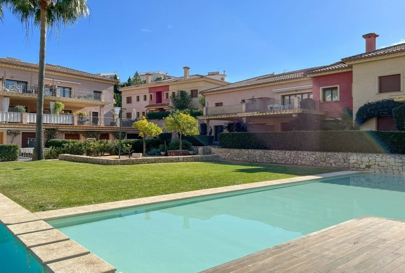 2 soverom Leilighet til salgs i Montemar med svømmebasseng garasje - € 330 000 (Ref: 10167166)