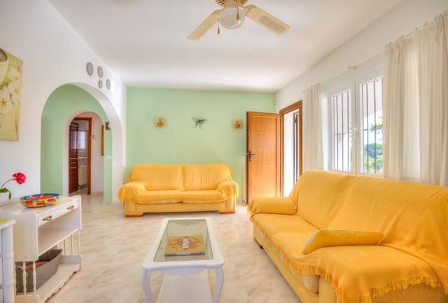 3 soveværelse Villa til salg i Moraira, Teulada-Moraira med swimmingpool - € 525.000 (Ref: 10172413)