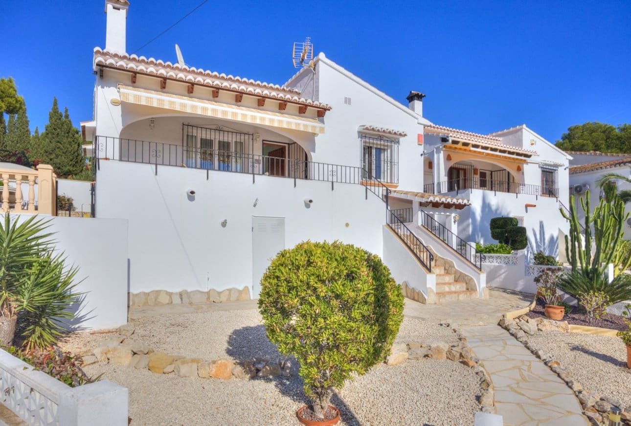 3 soverom Villa til salgs i Moraira med svømmebasseng - € 525 000 (Ref: 10172413)