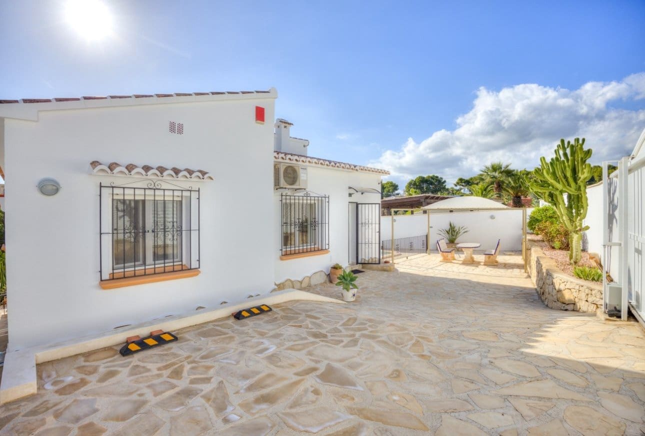 3 soverom Villa til salgs i Moraira med svømmebasseng - € 525 000 (Ref: 10172413)