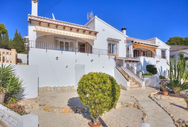 3 soveværelse Villa til salg i Moraira, Teulada-Moraira med swimmingpool - € 525.000 (Ref: 10172413)