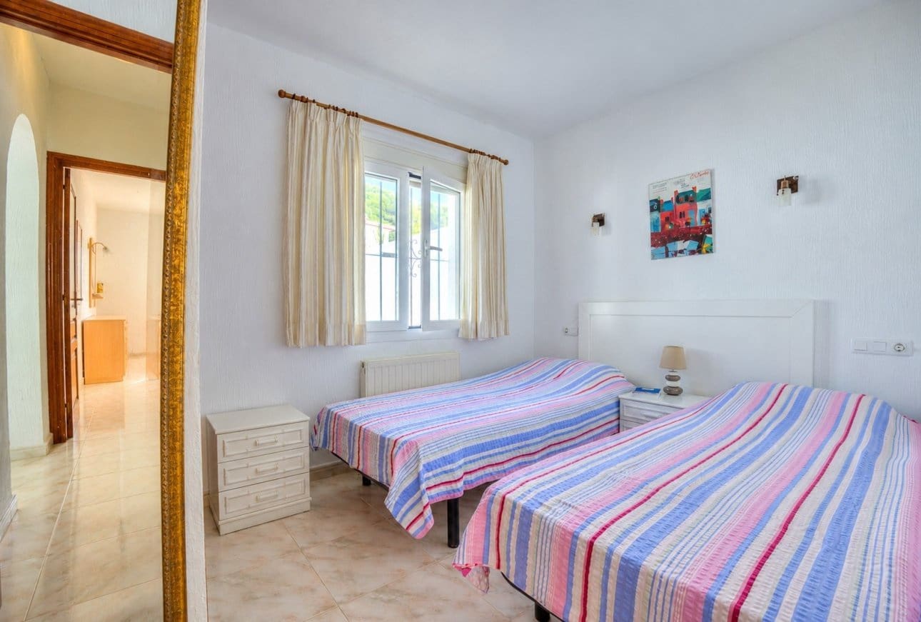 3 soverom Villa til salgs i Moraira med svømmebasseng - € 525 000 (Ref: 10172413)