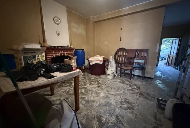 4 slaapkamer Huis te koop in Benissa - € 145.000 (Ref: 10175519)