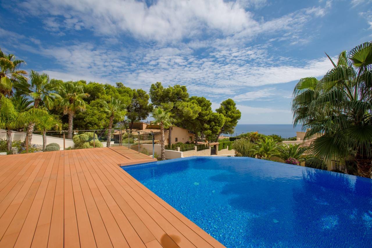 4 bedroom Villa for sale in Moraira with pool garage - € 2,190,000 (Ref: 1835721)