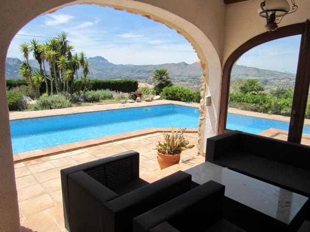 3 slaapkamer Villa te koop in Benissa met zwembad garage - € 1.150.000 (Ref: 2117559)