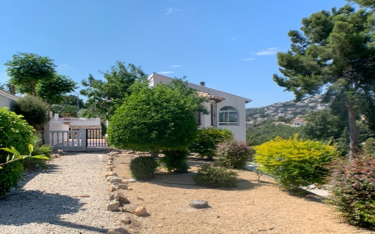 3 slaapkamer Villa te koop in Benissa met zwembad - € 495.000 (Ref: 4259028)