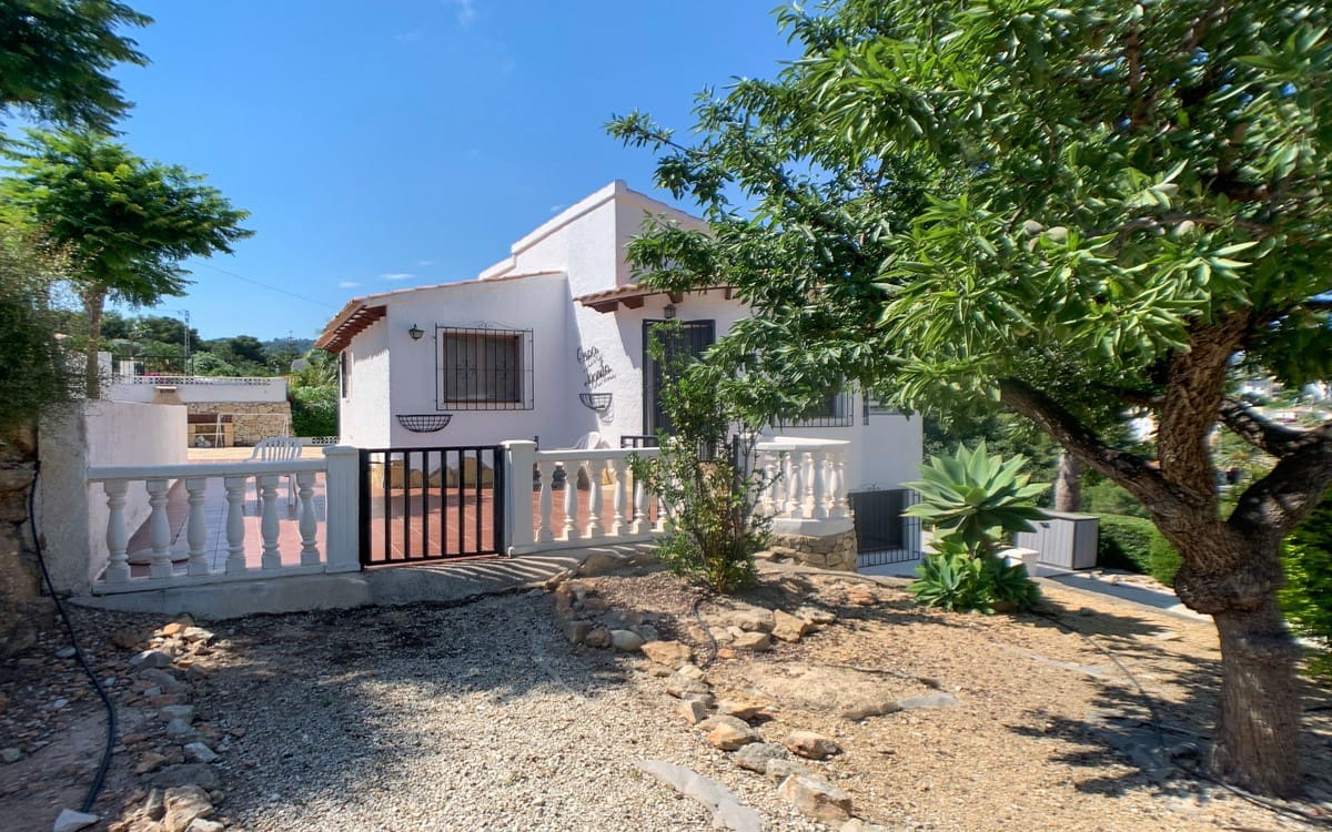3 slaapkamer Villa te koop in Benissa met zwembad - € 495.000 (Ref: 4259028)