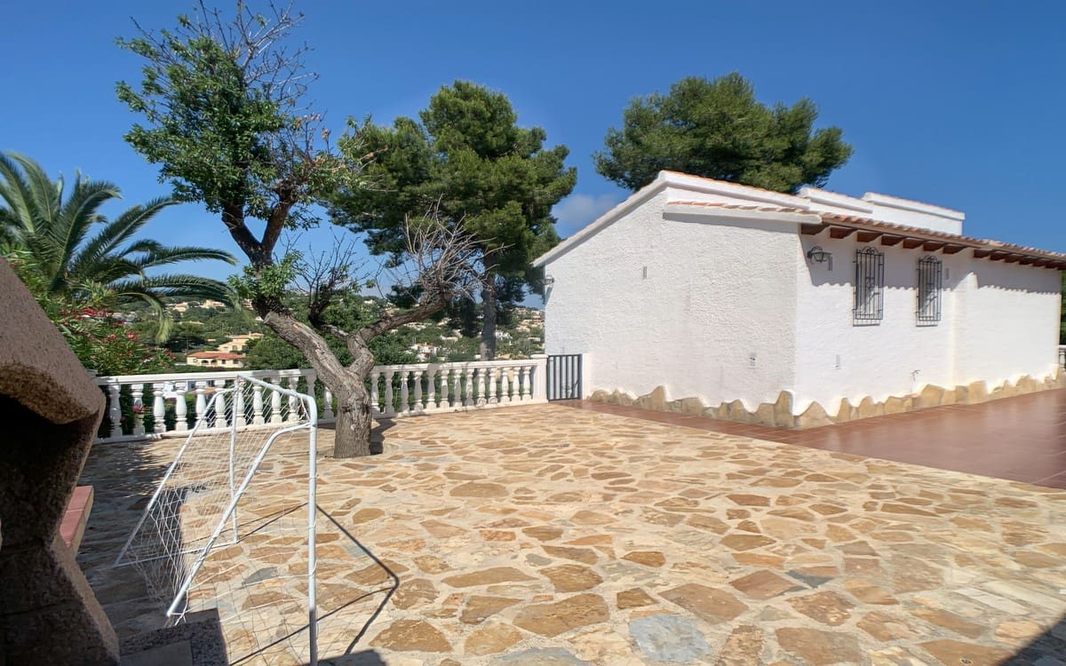 3 slaapkamer Villa te koop in Benissa met zwembad - € 495.000 (Ref: 4259028)