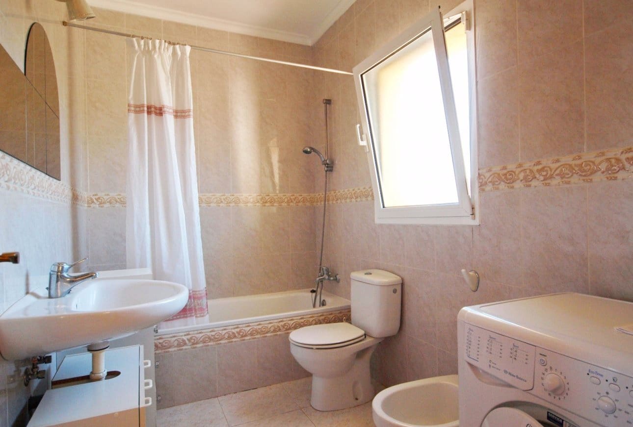 3 quarto Bungalow para venda em Benissa com piscina garagem - 350 000 € (Ref: 4951725)