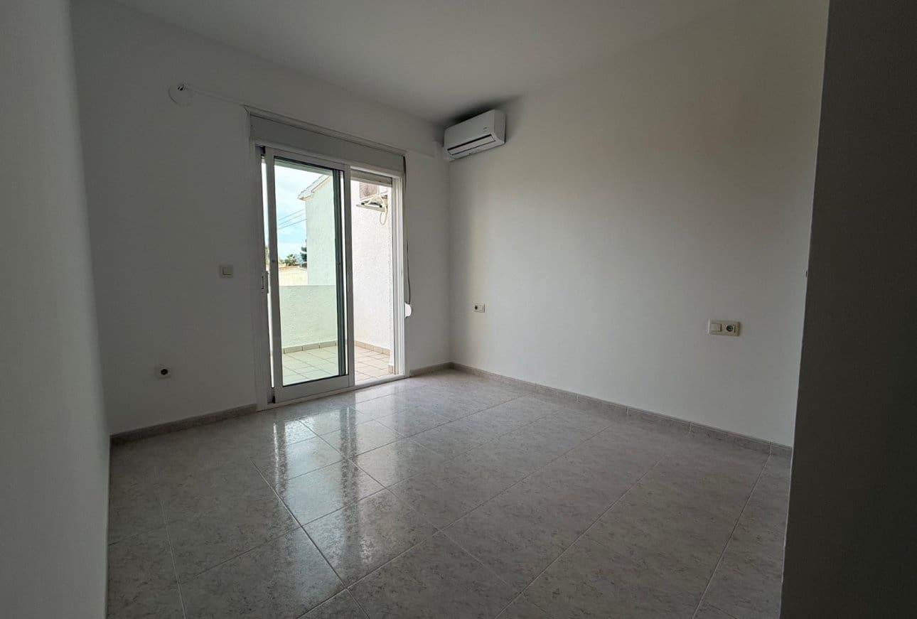 3 quarto Bungalow para venda em Benissa com piscina garagem - 350 000 € (Ref: 4951725)