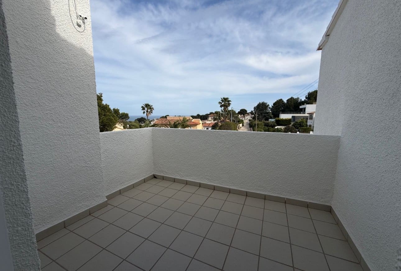 3 quarto Bungalow para venda em Benissa com piscina garagem - 350 000 € (Ref: 4951725)
