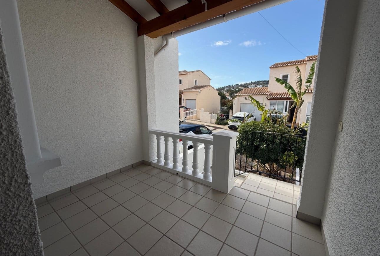 3 quarto Bungalow para venda em Benissa com piscina garagem - 350 000 € (Ref: 4951725)
