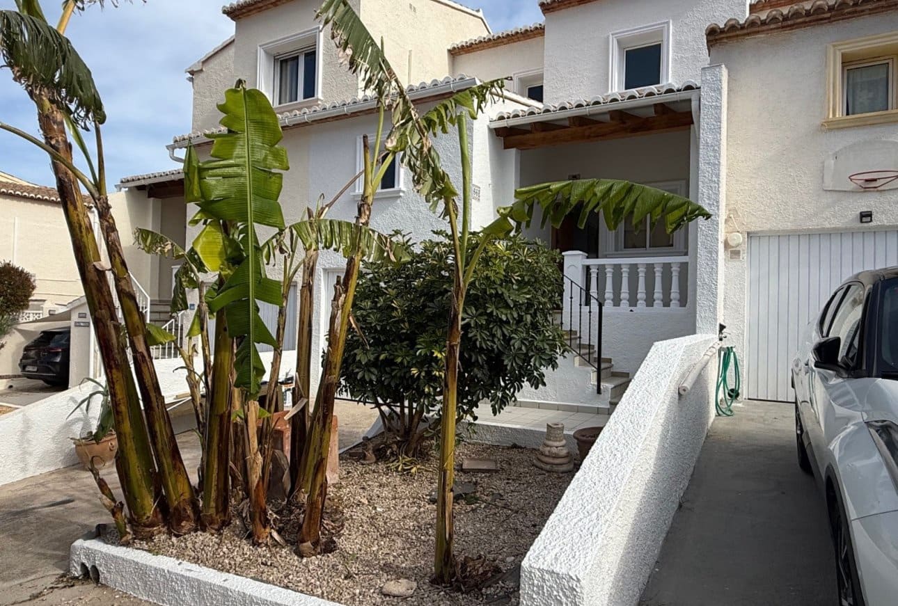 3 quarto Bungalow para venda em Benissa com piscina garagem - 350 000 € (Ref: 4951725)