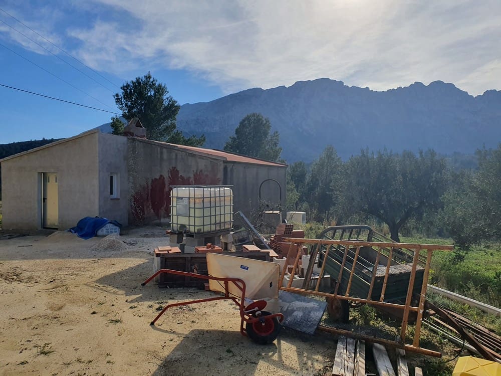 Villa for sale in Benissa - € 138,000 (Ref: 5103289)