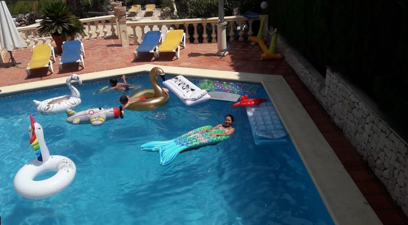 9 bedroom Villa for sale in Benissa with pool garage - € 850,000 (Ref: 6226753)