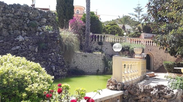 9 makuuhuone Huvila myytävänä paikassa Benissa mukana uima-altaan 
autotalli - 850 000 € (Ref: 6226753)