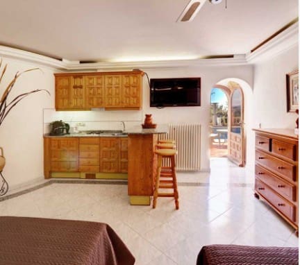 9 bedroom Villa for sale in Benissa with pool garage - € 850,000 (Ref: 6226753)