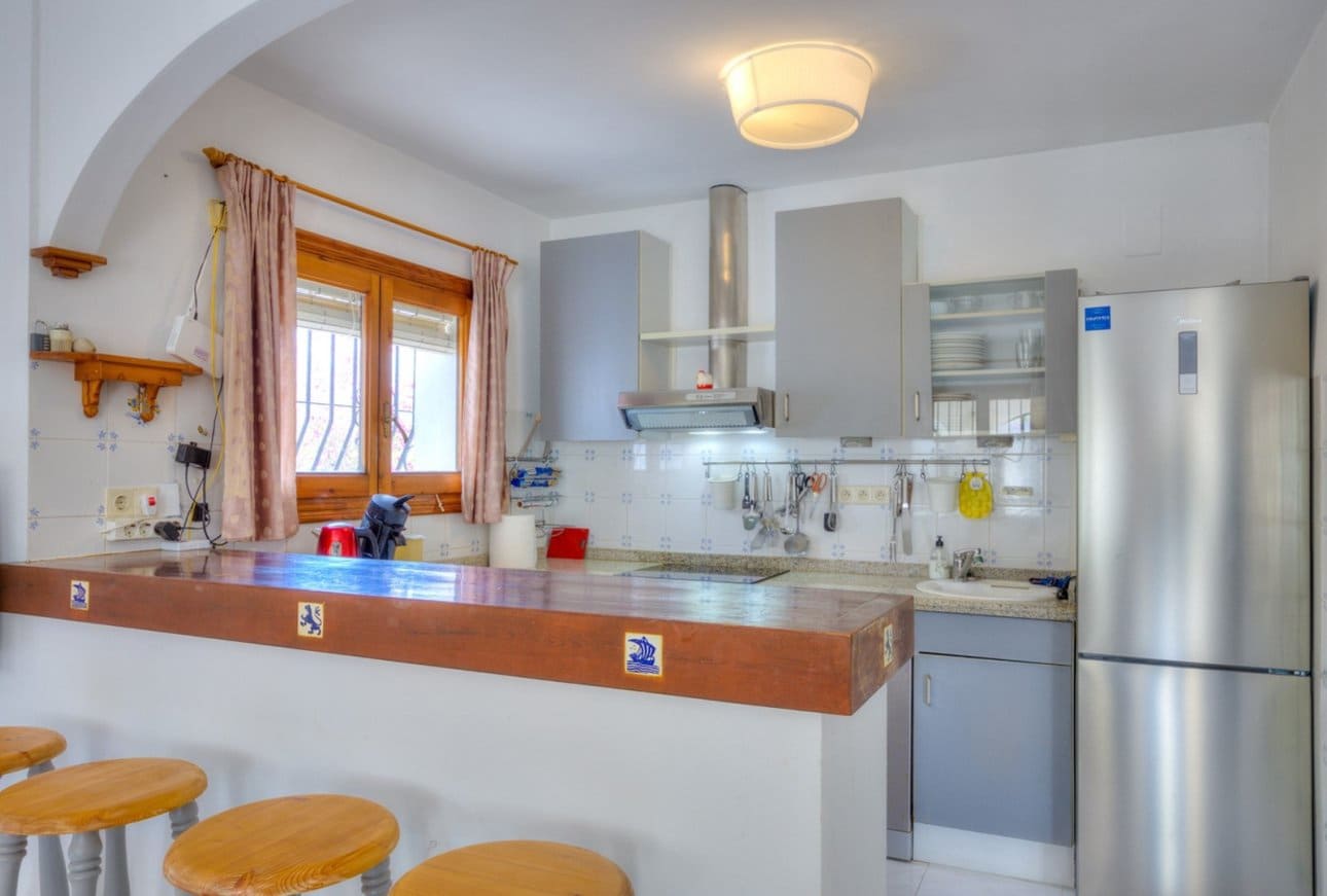 4 Zimmer Villa zu verkaufen in Moraira mit Pool - 550.000 € (Ref: 6435573)