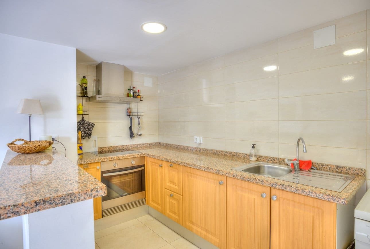 4 Zimmer Villa zu verkaufen in Moraira mit Pool - 550.000 € (Ref: 6435573)