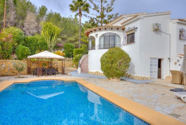 4 Zimmer Villa zu verkaufen in Moraira, Teulada-Moraira mit Pool - 550.000 € (Ref: 6435573)