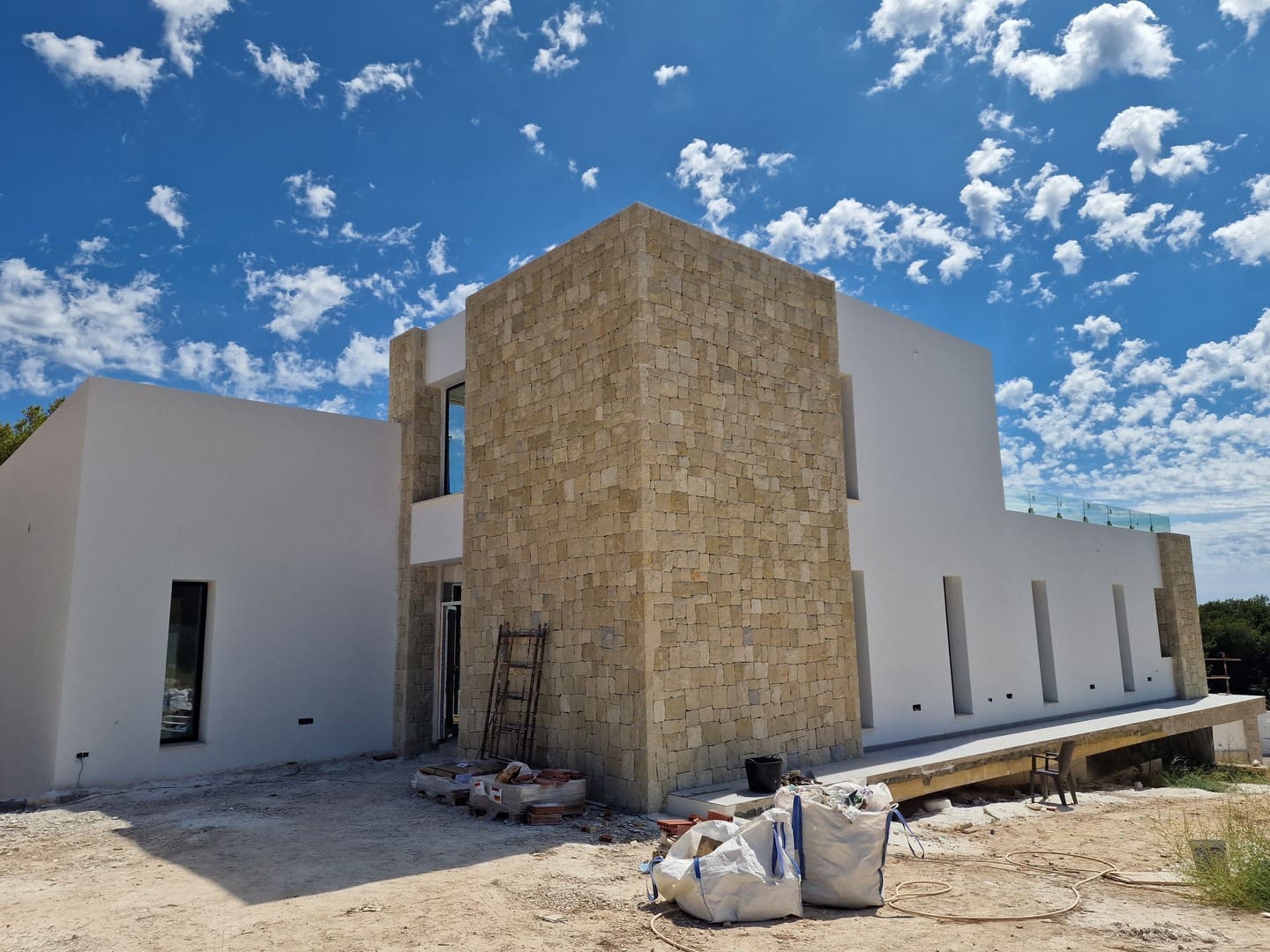 4 makuuhuone Huvila myytävänä paikassa Moraira mukana uima-altaan 
autotalli - 1 995 000 € (Ref: 6607855)