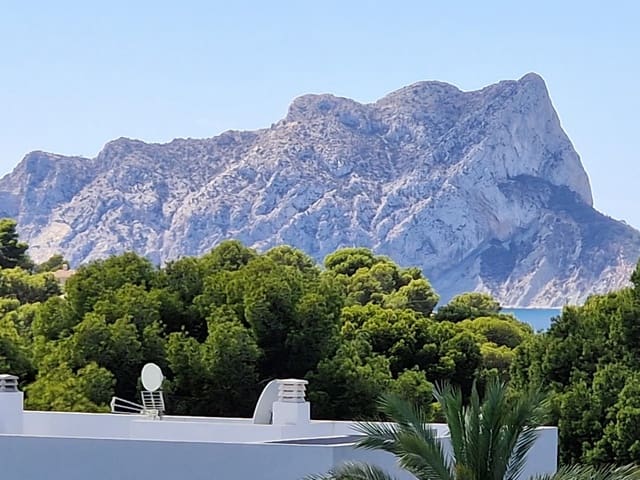 4 makuuhuone Huvila myytävänä paikassa Moraira, Teulada-Moraira mukana uima-altaan 
autotalli - 1 995 000 € (Ref: 6607855)