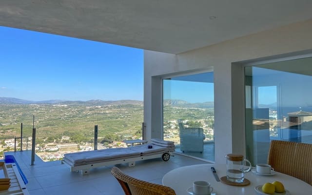 Chalet de 2 habitaciones en Cumbre del Sol, Benitachell / Benitatxell en venta con piscina - 875.000 € (Ref: 6943505)