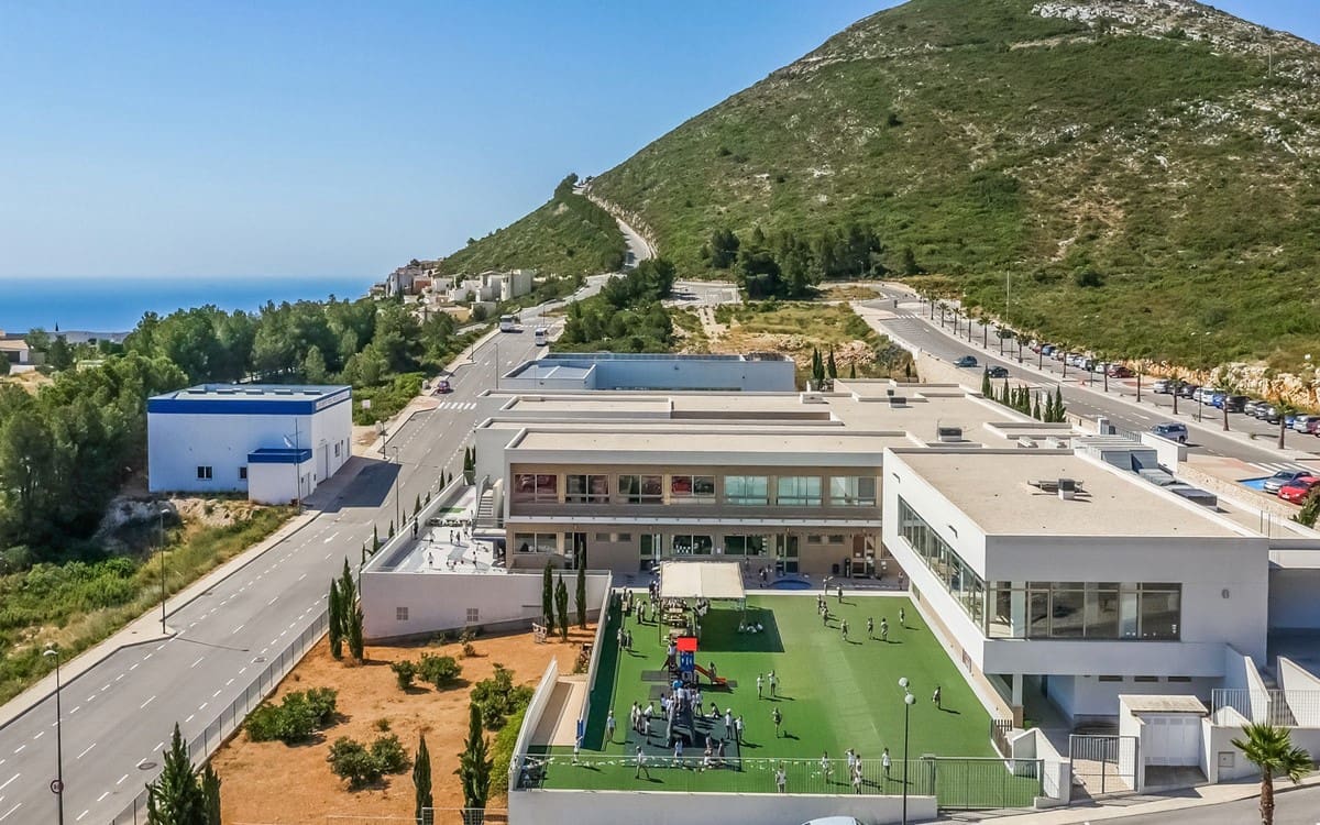 2 bedroom Apartment for sale in Cumbre del Sol with pool - € 190,000 (Ref: 6993967)