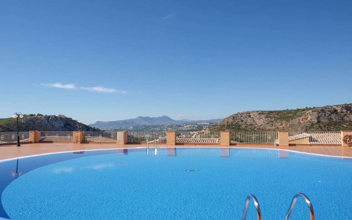 2 bedroom Apartment for sale in Cumbre del Sol with pool - € 190,000 (Ref: 6993967)