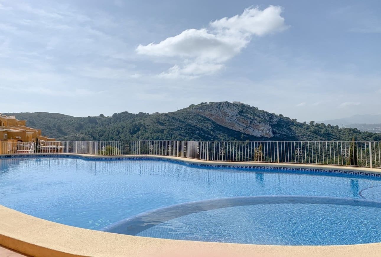 Apartamento de 2 habitaciones en Cumbre del Sol en venta con piscina - 190.000 € (Ref: 6993967)