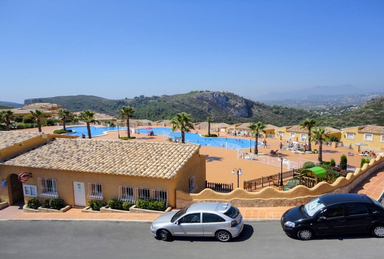 Apartamento de 2 habitaciones en Cumbre del Sol en venta con piscina - 190.000 € (Ref: 6993967)