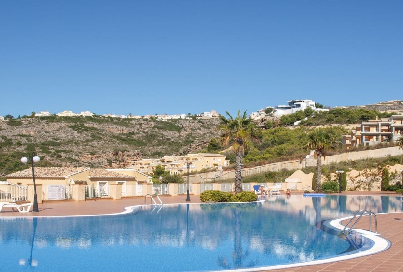 Apartamento de 2 habitaciones en Cumbre del Sol en venta con piscina - 190.000 € (Ref: 6993967)