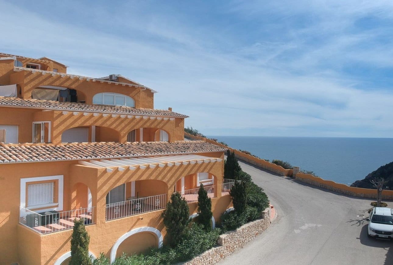 Apartamento de 2 habitaciones en Cumbre del Sol en venta con piscina - 190.000 € (Ref: 6993967)