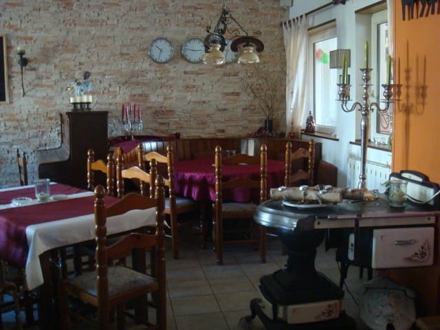 Commercial for sale in Moraira, Teulada-Moraira - € 625,000 (Ref: 7048896)