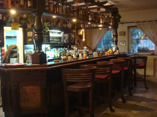 Commercial for sale in Moraira, Teulada-Moraira - € 625,000 (Ref: 7048896)