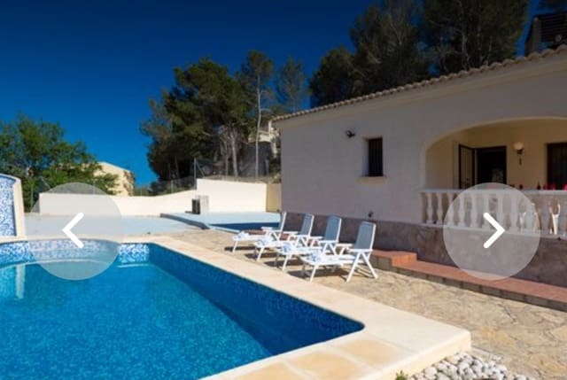 Chalet de 3 habitaciones en Calpe / Calp en venta con piscina - 435.000 € (Ref: 7339068)