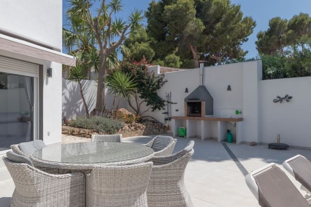 6 makuuhuone Huvila myytävänä paikassa Moraira, Teulada-Moraira mukana uima-altaan - 795 000 € (Ref: 7653976)
