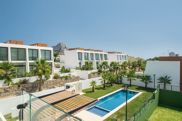 3 chambre Villa/Maison à vendre à Calpe / Calp avec piscine - 755 000 € (Ref: 7890919)