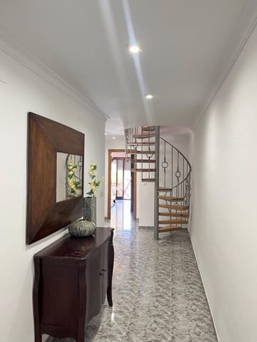 4 soveværelse Lejlighed til salg i Moraira, Teulada-Moraira - € 700.000 (Ref: 8044664)