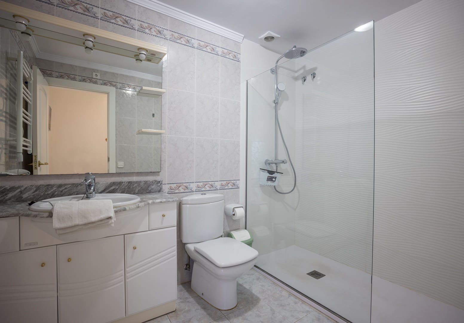 2 soveværelse Lejlighed til salg i Moraira med swimmingpool garage - € 741.000 (Ref: 8427740)