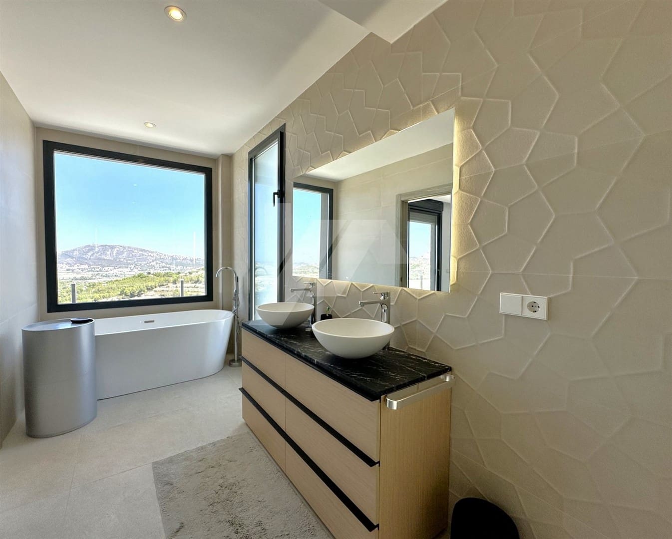 4 Zimmer Villa zu verkaufen in Moraira mit Pool - 1.590.000 € (Ref: 8473174)