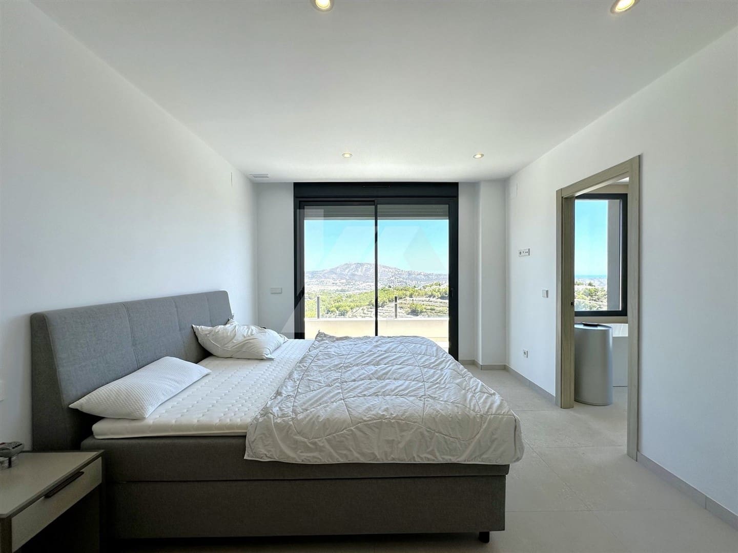 4 Zimmer Villa zu verkaufen in Moraira mit Pool - 1.590.000 € (Ref: 8473174)