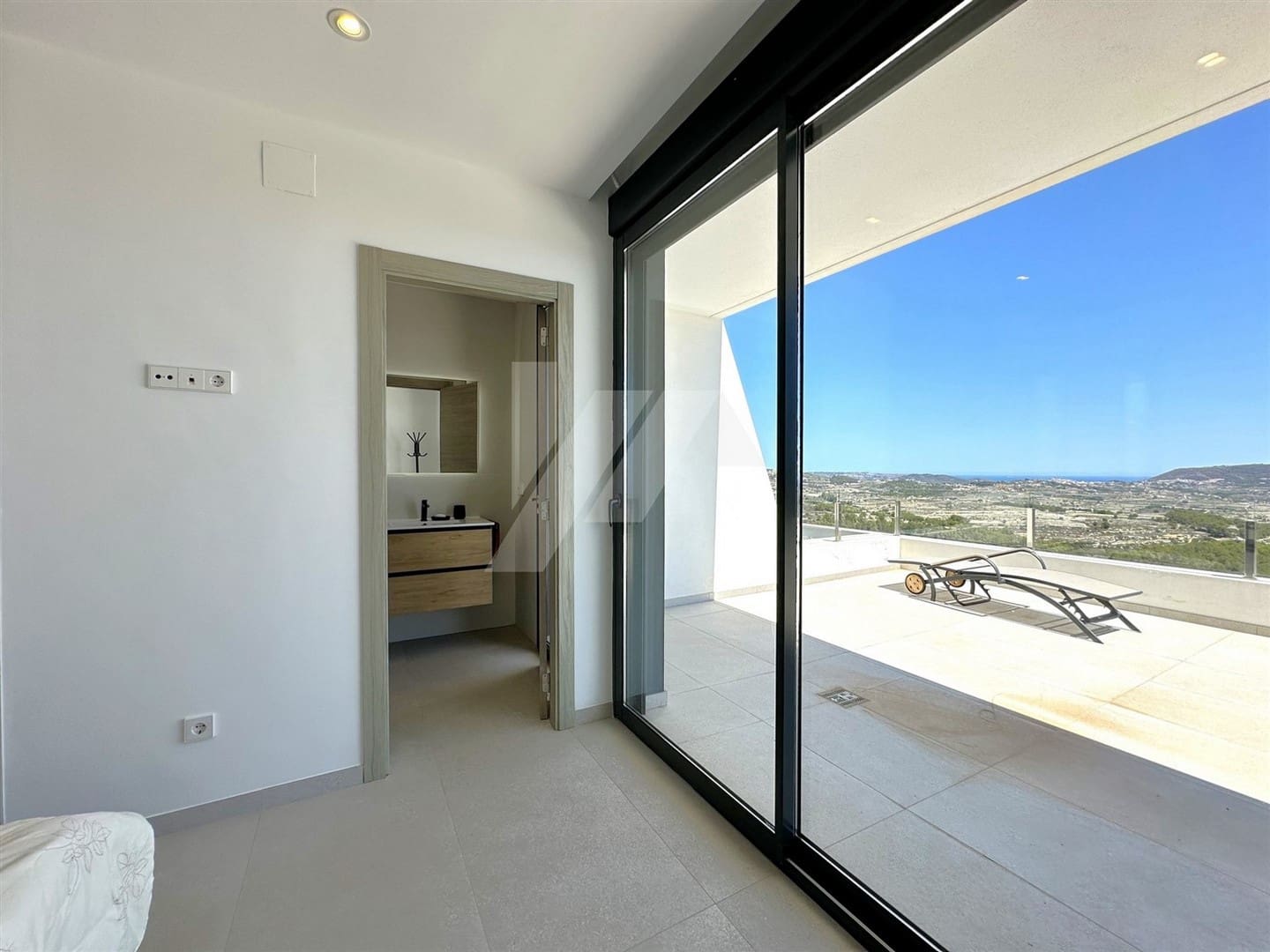 4 Zimmer Villa zu verkaufen in Moraira mit Pool - 1.590.000 € (Ref: 8473174)