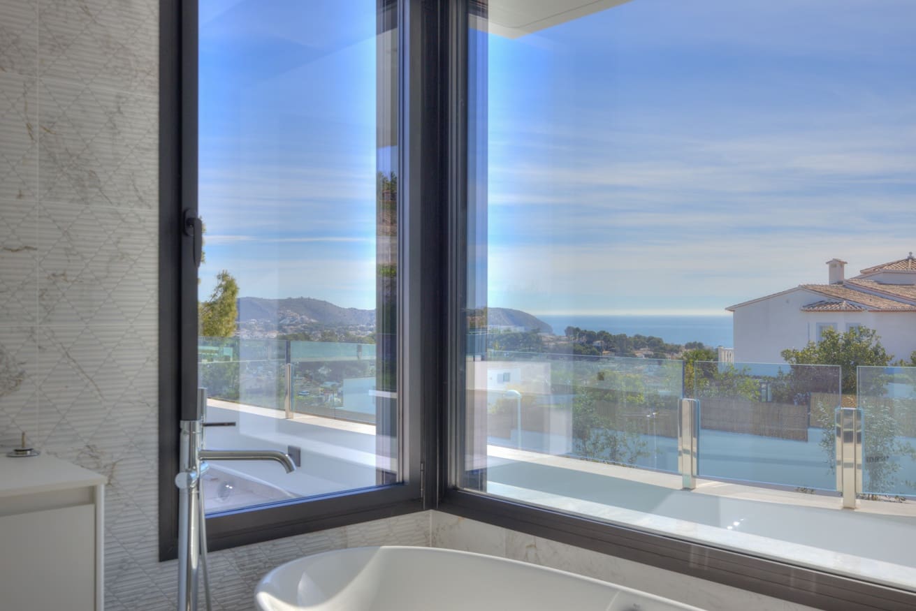 4 slaapkamer Villa te koop in Moraira met zwembad - € 1.850.000 (Ref: 8678671)