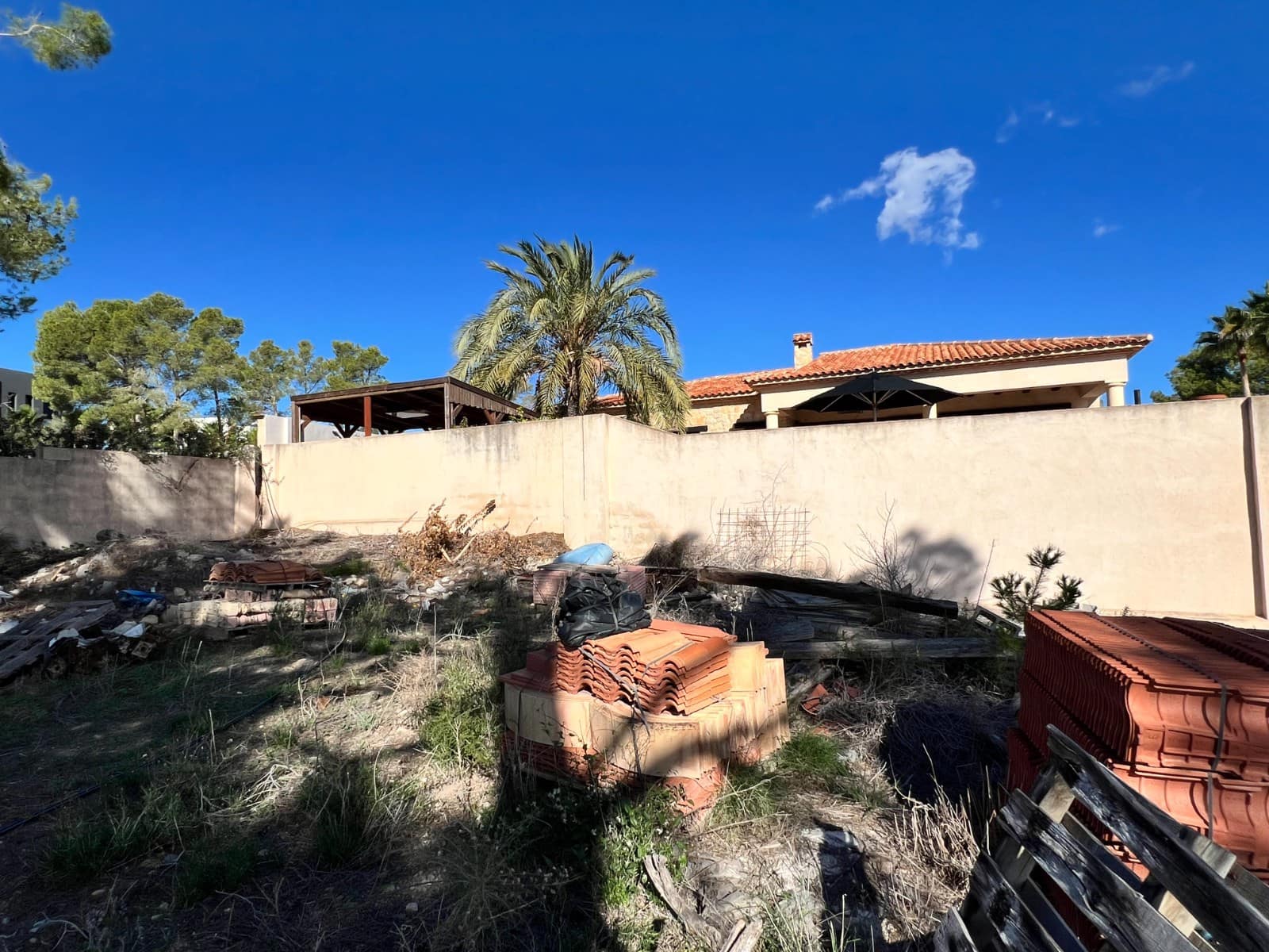 Grunde uden byggetilladelser til salg i Moraira - € 325.000 (Ref: 8690068)