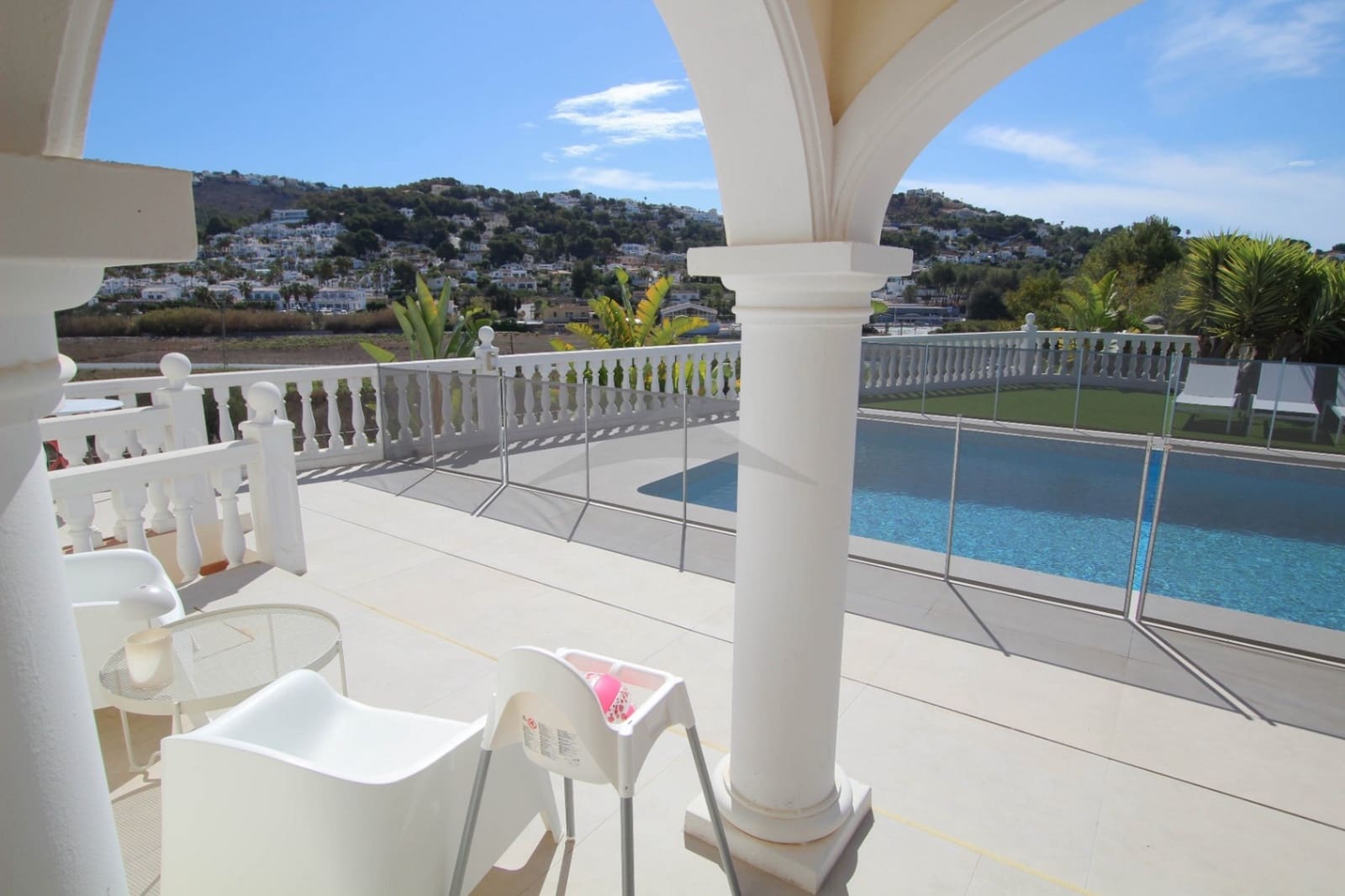 5 makuuhuone Huvila myytävänä paikassa Moraira mukana uima-altaan - 995 000 € (Ref: 8774525)