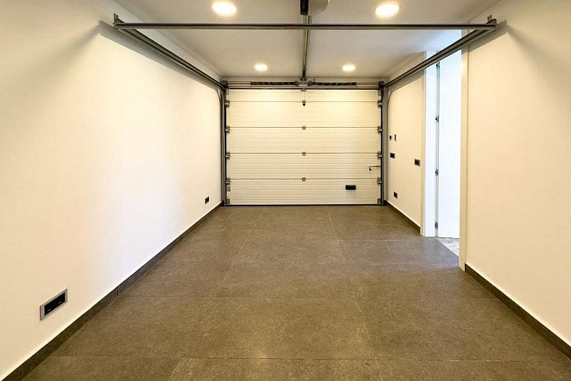 4 bedroom Villa for sale in Calpe / Calp with pool - € 2,850,000 (Ref: 8820578)