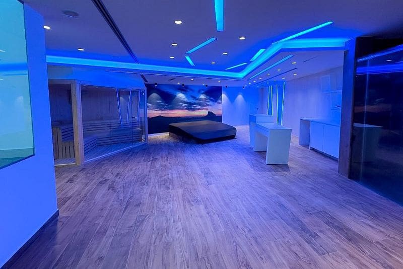 4 bedroom Villa for sale in Calpe / Calp with pool - € 2,850,000 (Ref: 8820578)